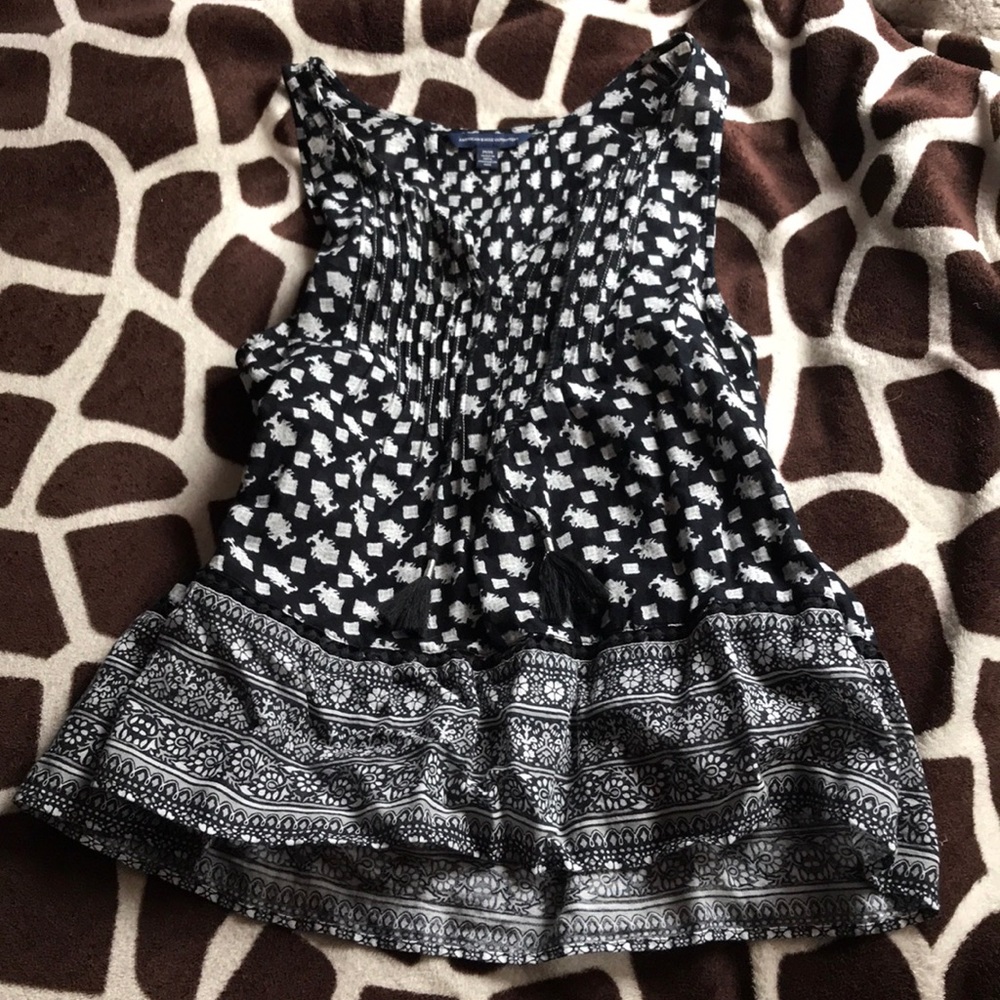 American Eagle Outfiters Women’s top